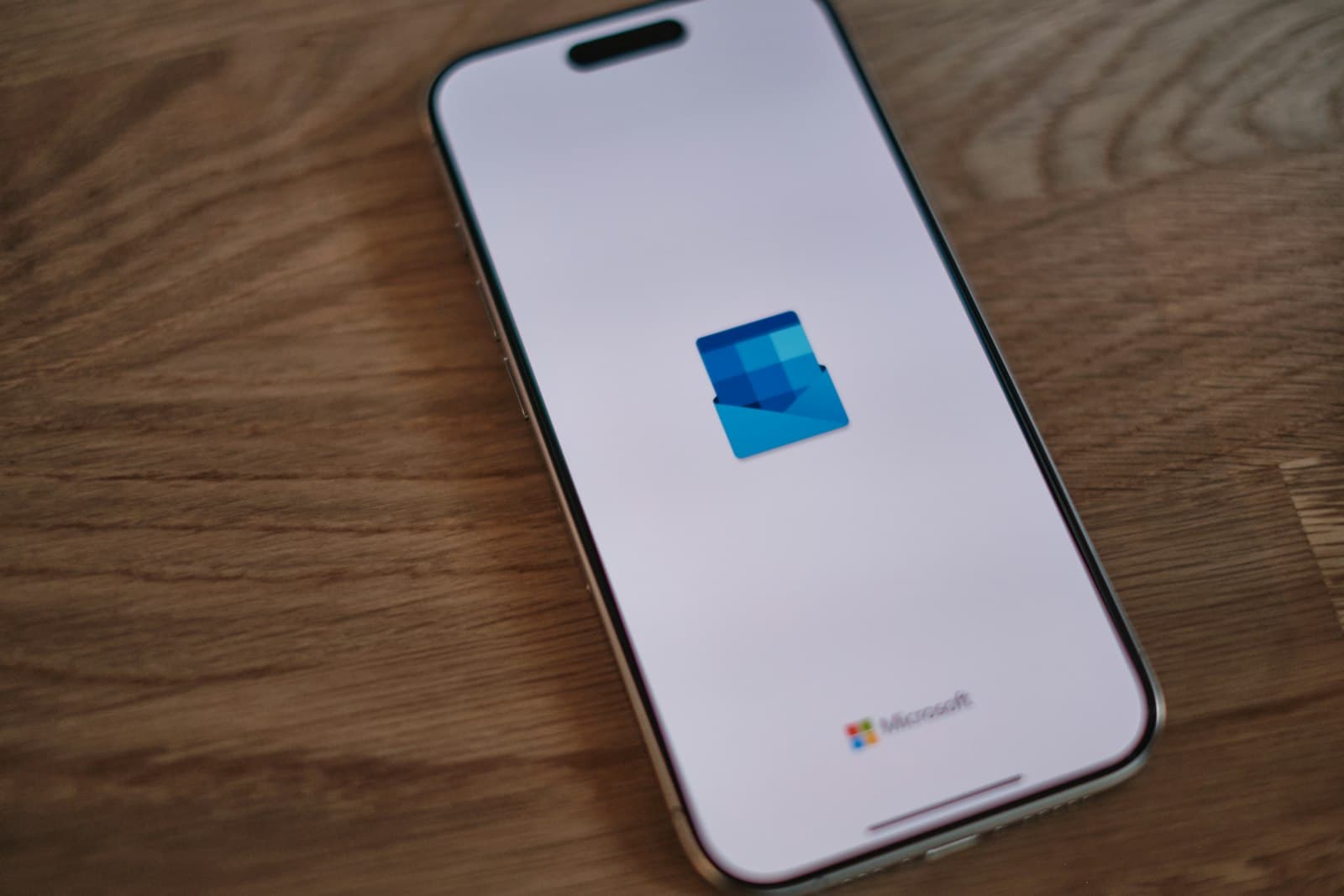 App Splash Screen Setup (and the White Screen Fix)